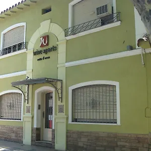 https://wine-aparts.hotelsmendoza.com